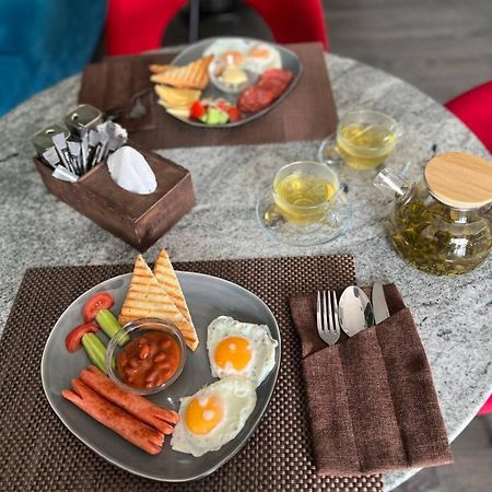 Terrasse Hotel & Bar Бішкек Екстер'єр фото
